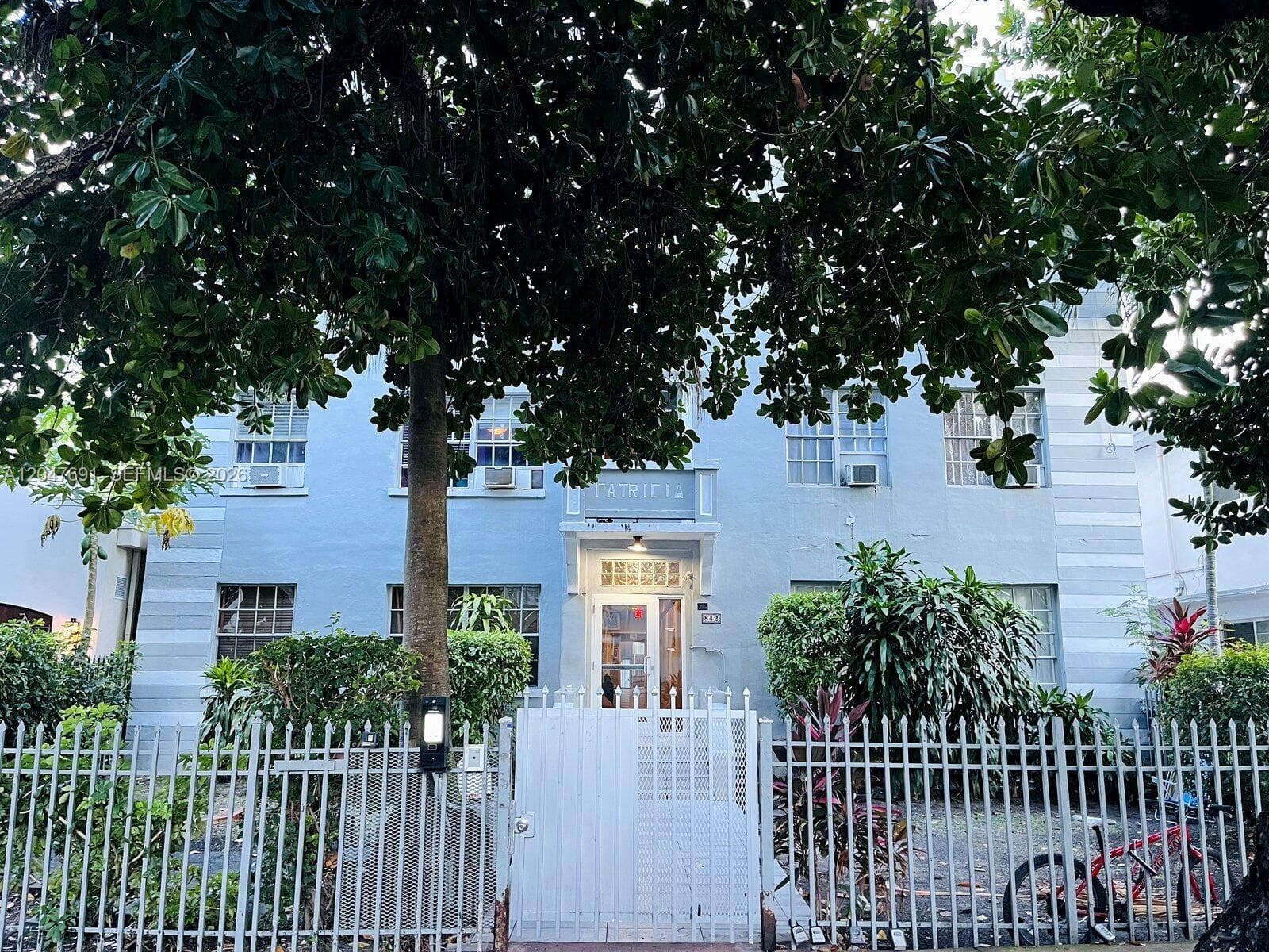 842 Meridian # 2F, Miami Beach, FL 33139