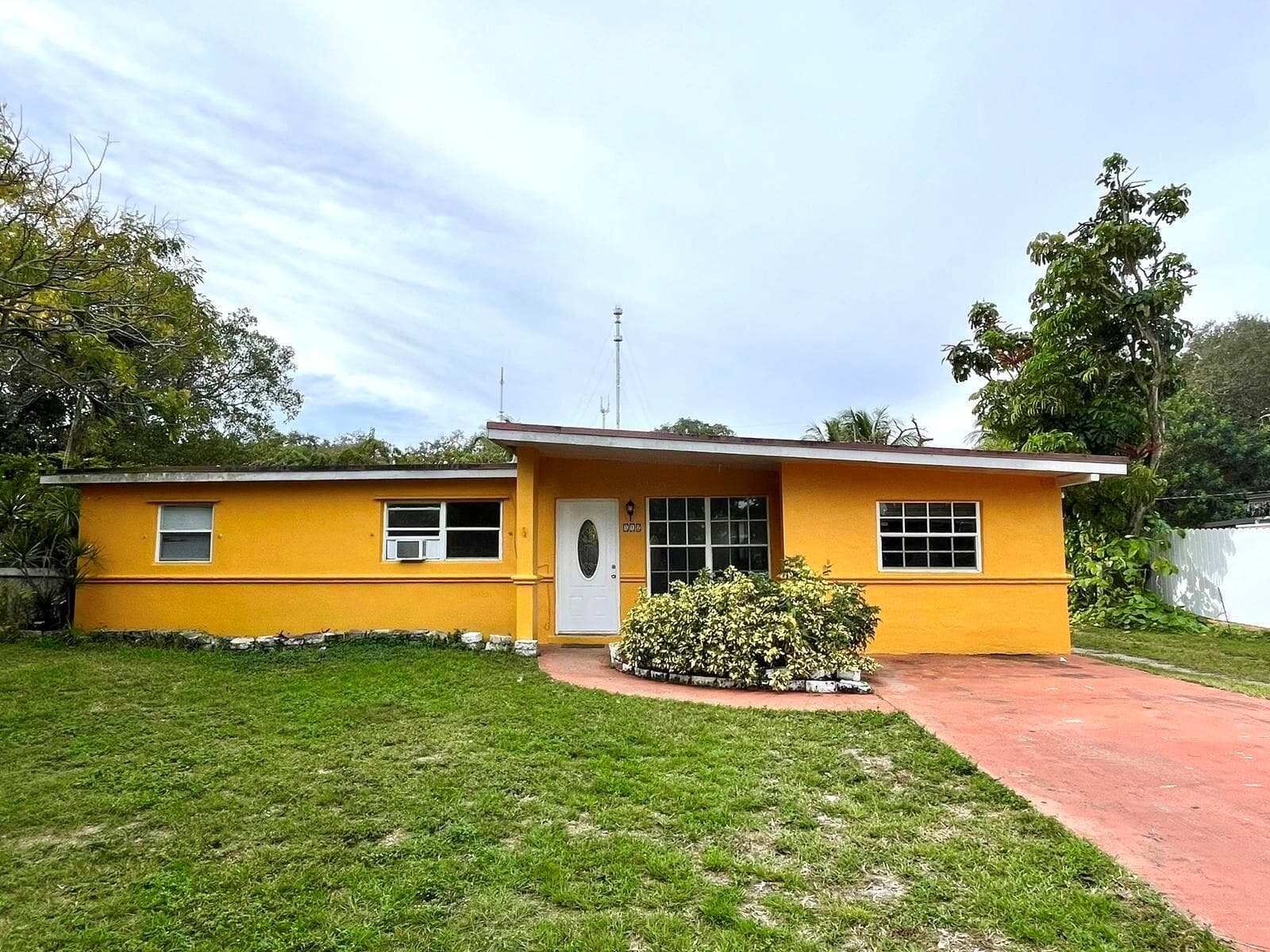 112 Newton Road, West Park, FL 33023 — zdjęcie 2