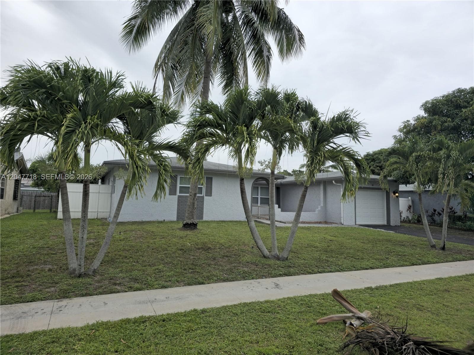 7771 NW 46th St, Lauderhill, FL 33351 — zdjęcie 2