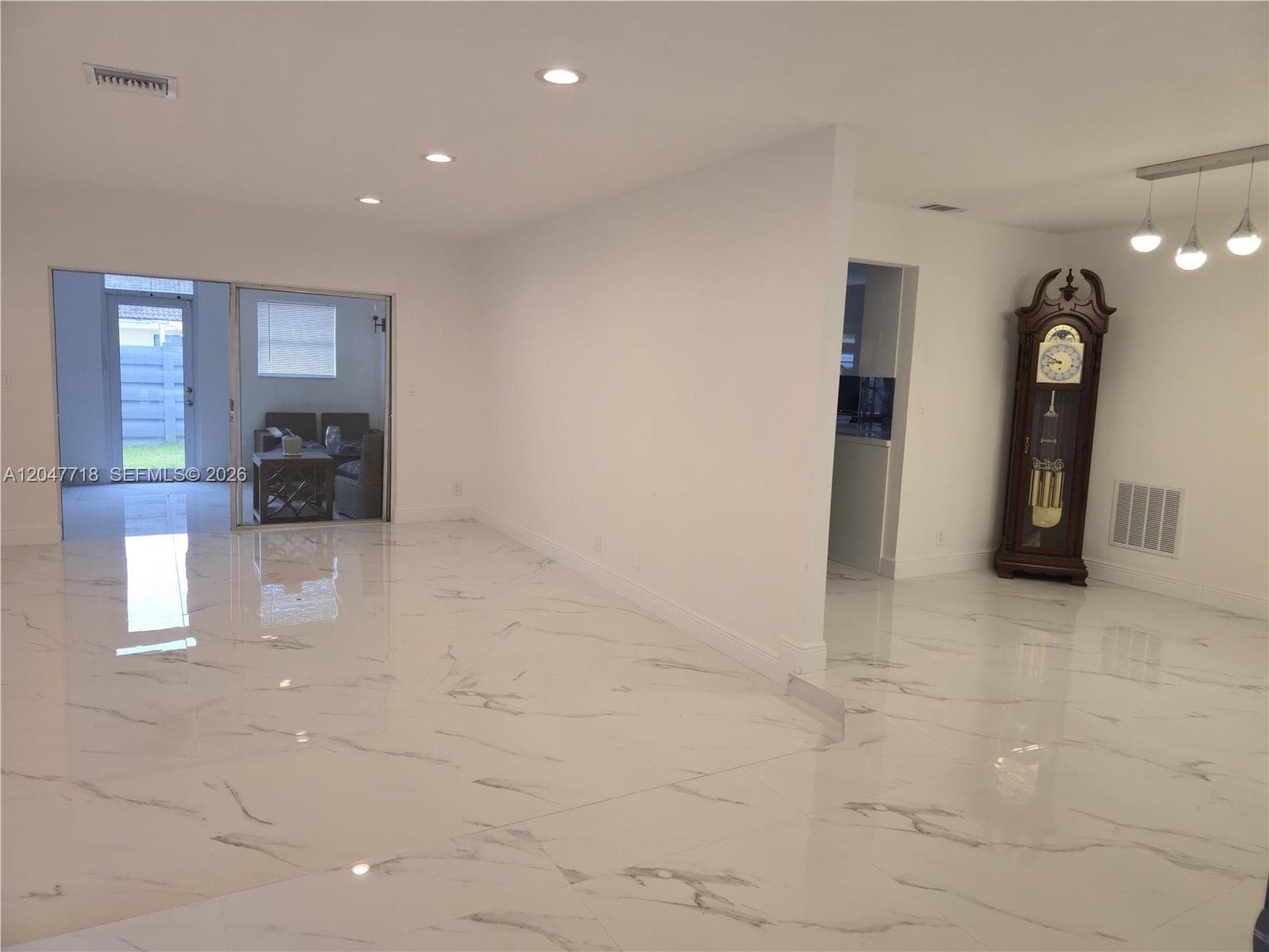 7771 NW 46th St, Lauderhill, FL 33351 — zdjęcie 3