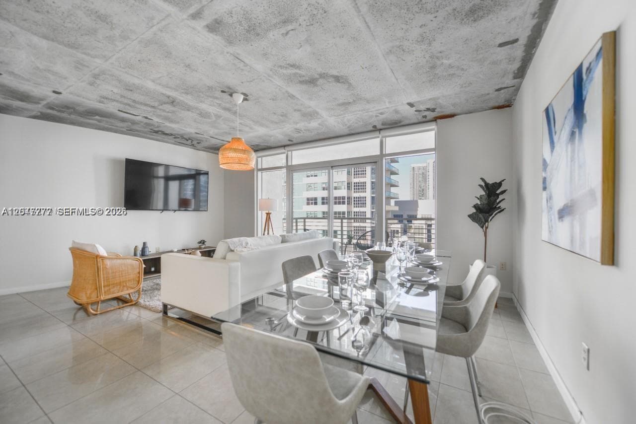 3250 NE 1st Ave # 901, Miami, FL 33137 — zdjęcie 2