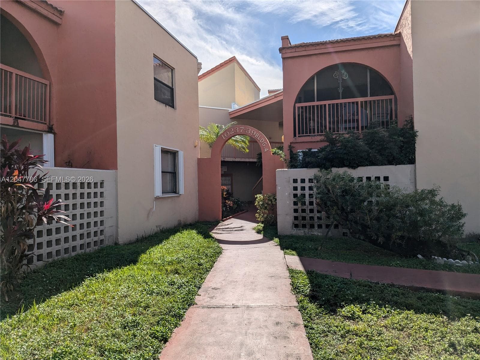 10237 NW 9th Street Cir # 202-4, Miami, FL 33172 — zdjęcie 4
