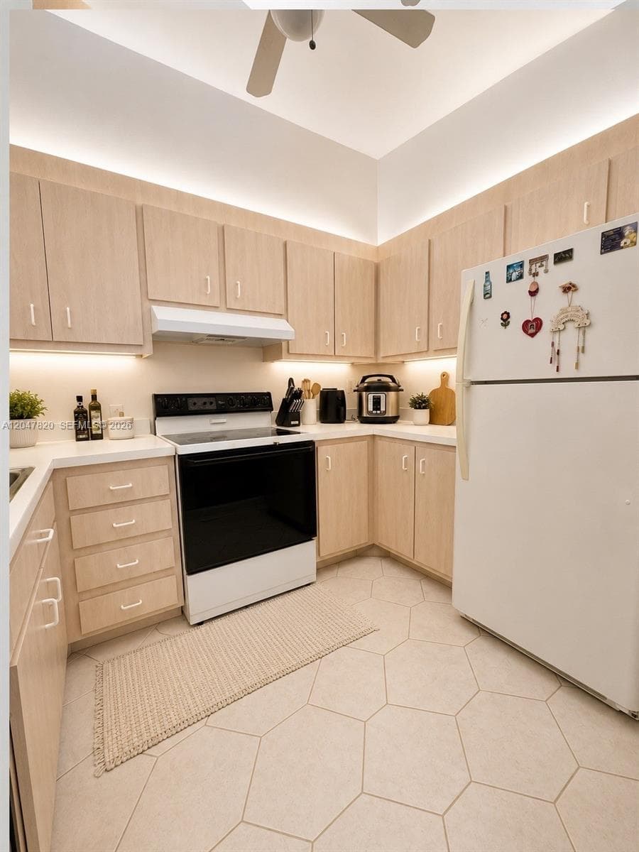 301 N Pine Island Rd # 220, Plantation, FL 33324 — zdjęcie 5
