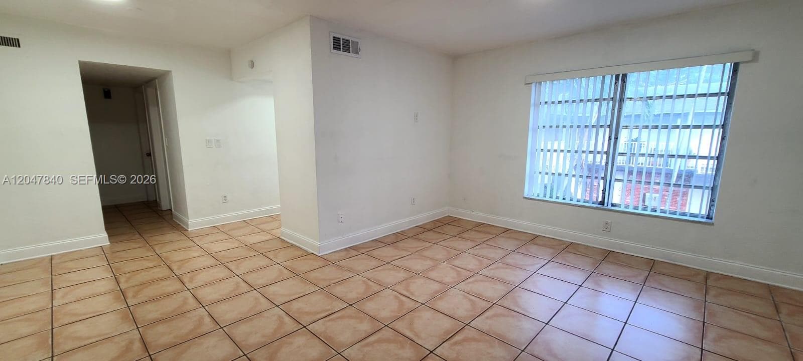 7851 Dunham Blvd # 12, Miami, FL 33138 — zdjęcie 2