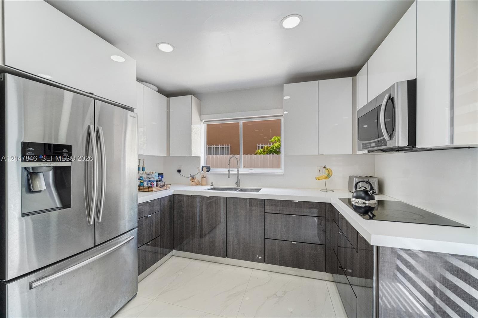 8668 NW 2nd Ter, Miami, FL 33126 — zdjęcie 5