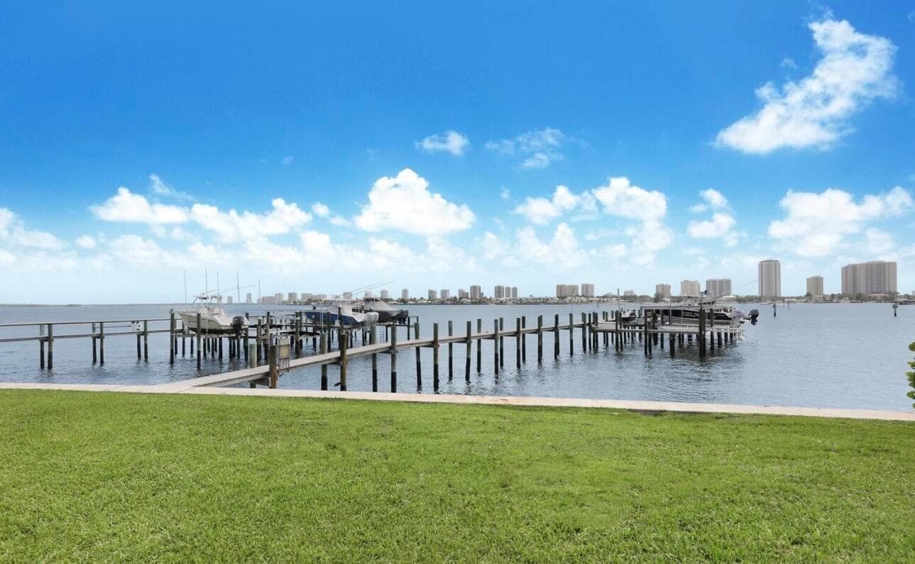 370 Wilma Circle # 6, Riviera Beach, FL 33404