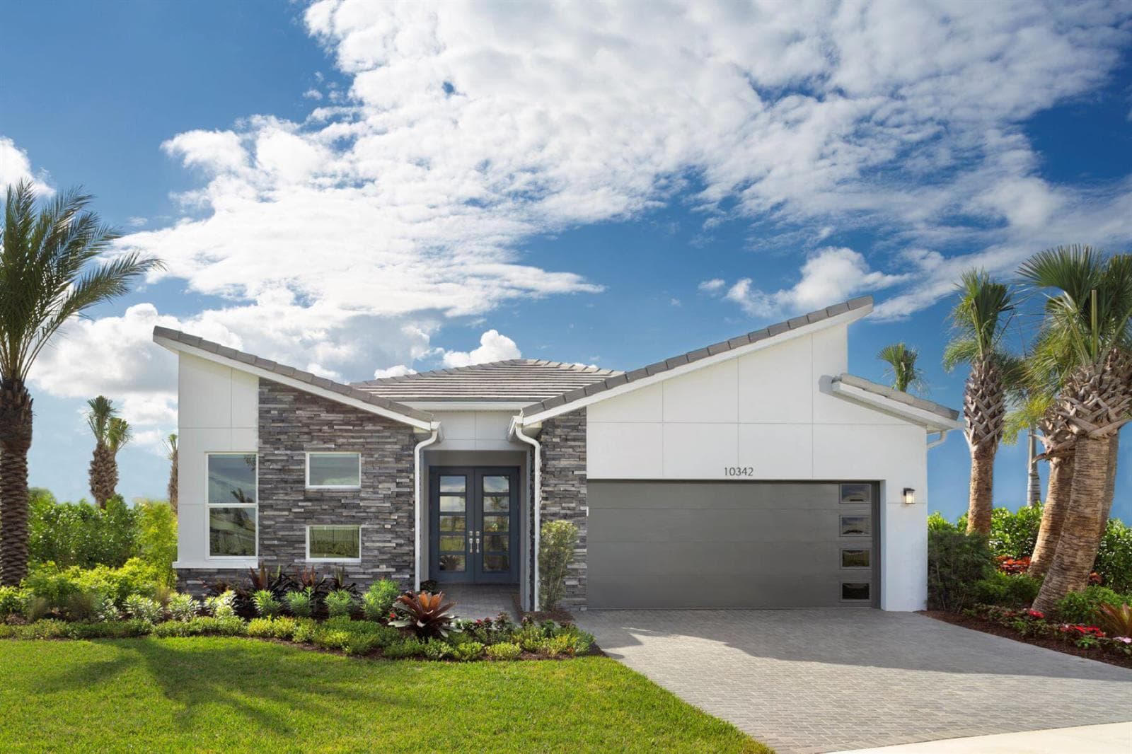 11977 SW Pantone Street, Port St. Lucie, FL 34987