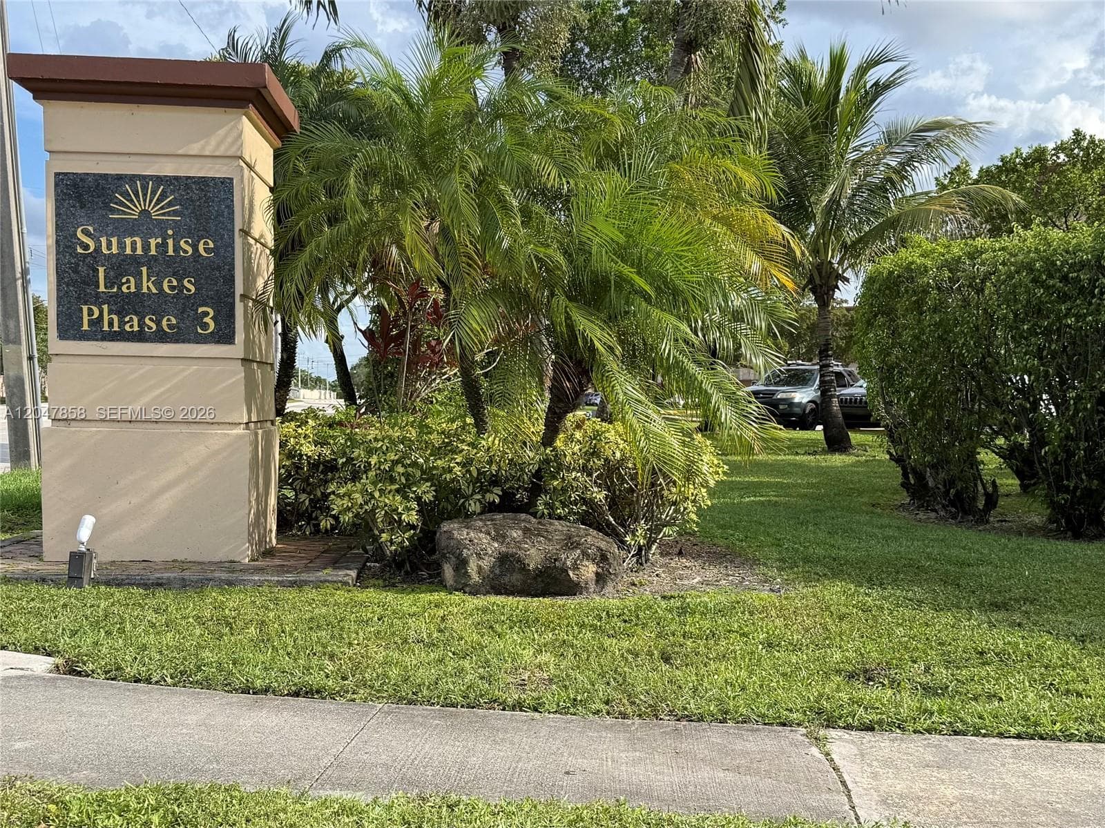 9101 Sunrise Lakes Blvd # 215, Sunrise, FL 33322