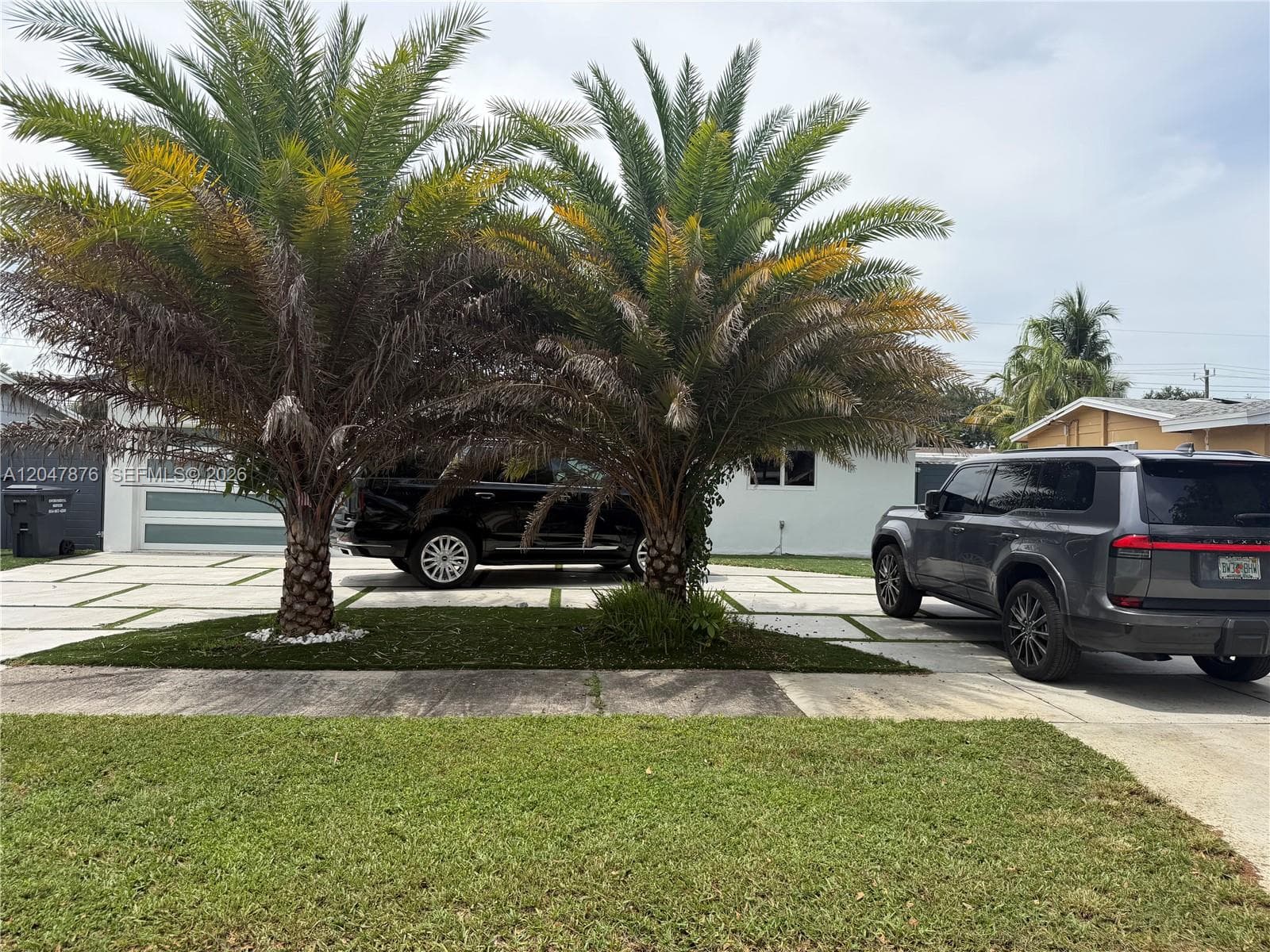 7525 Roosevelt St, Hollywood, FL 33024