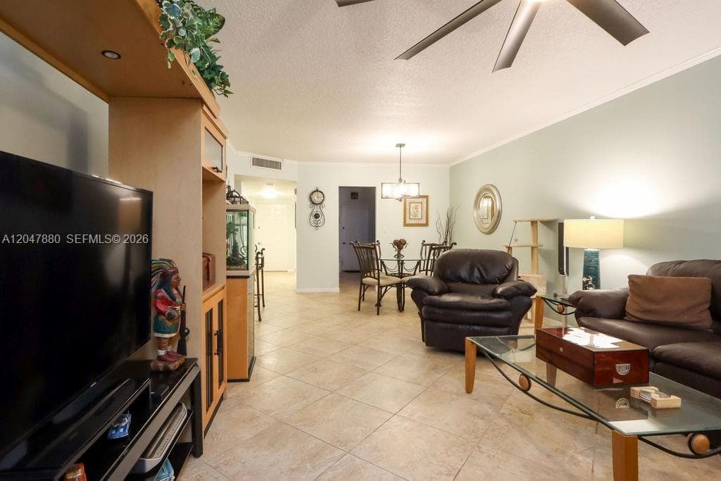3575 Broken Woods Dr # 303, Coral Springs, FL 33065 — zdjęcie 4
