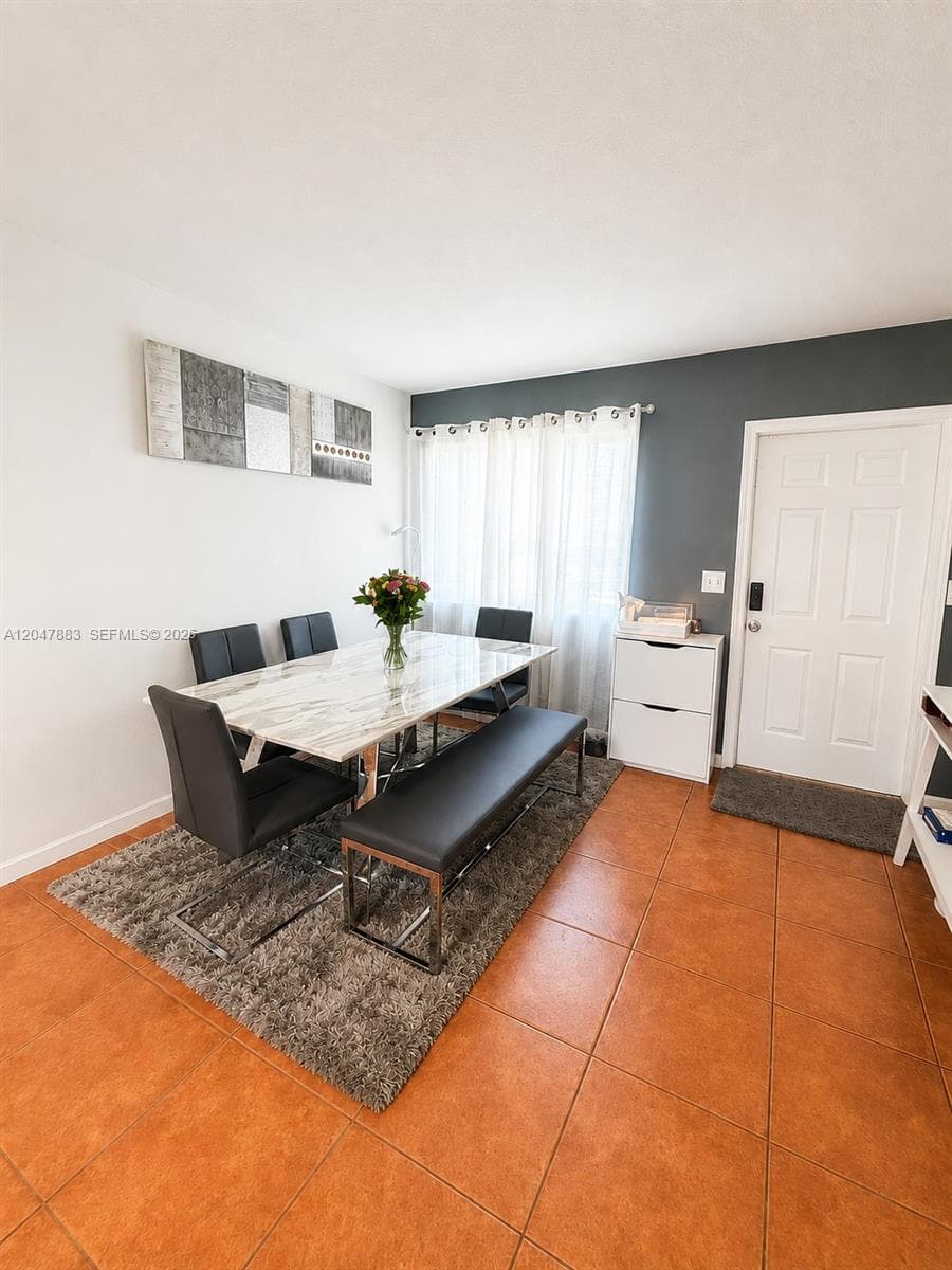 7830 NW 6th St # 103, Pembroke Pines, FL 33024 — zdjęcie 3