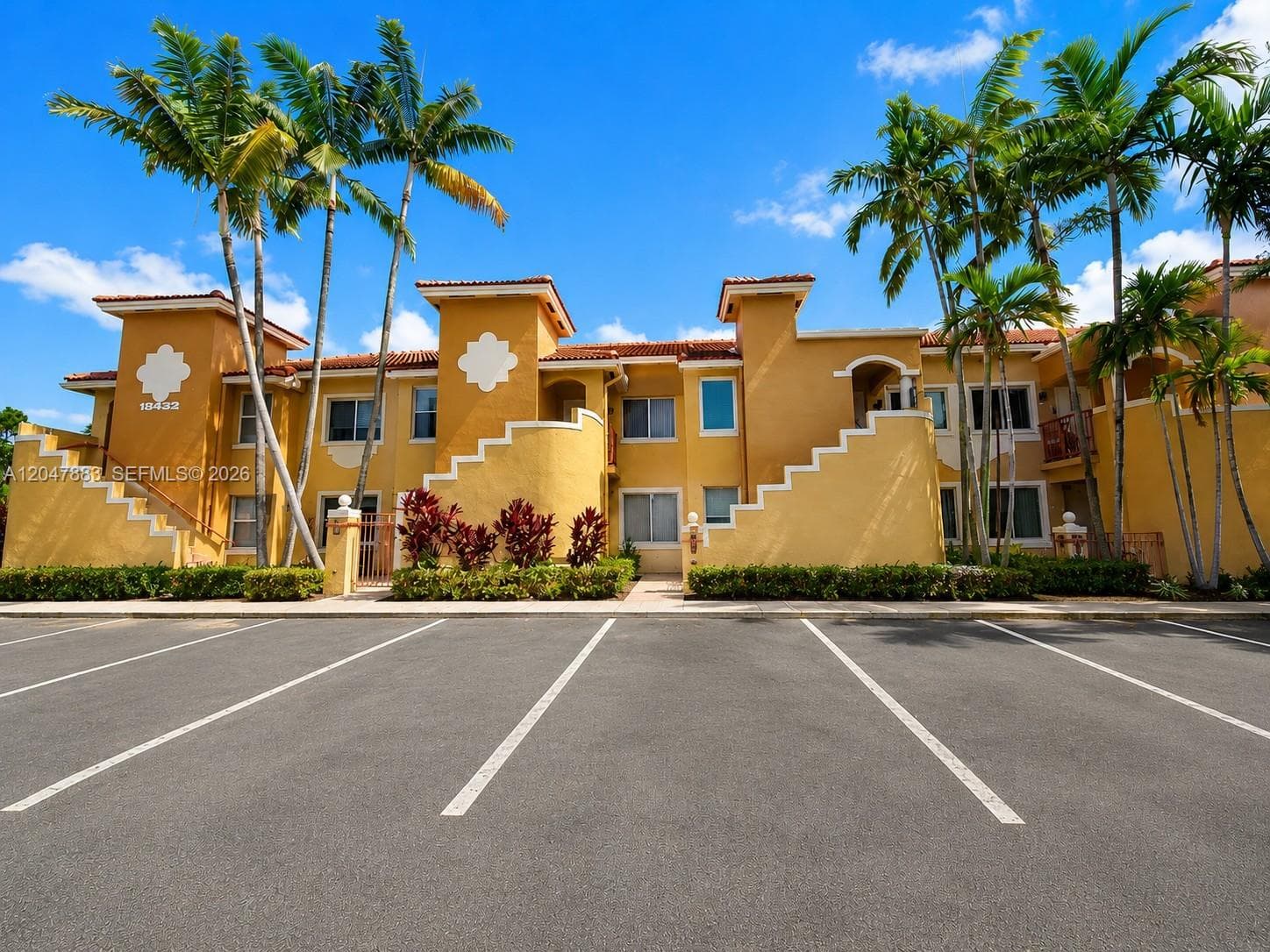 7830 NW 6th St # 103, Pembroke Pines, FL 33024