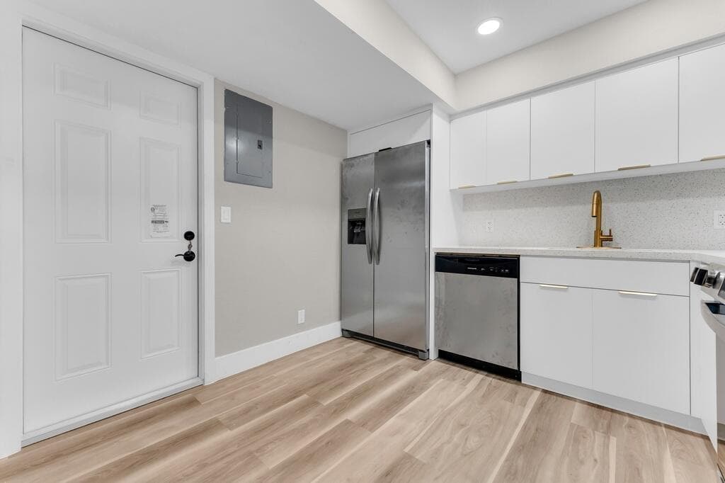 4281 NW 76th Avenue, Davie, FL 33328 — zdjęcie 5
