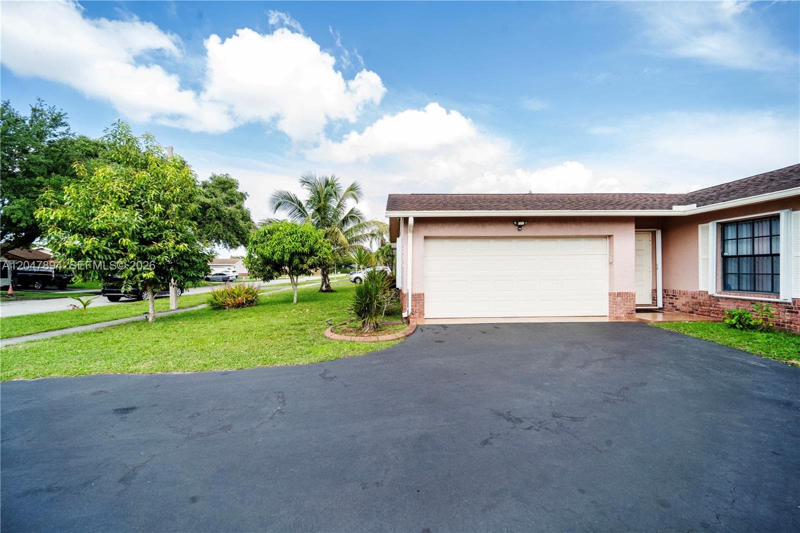 10815 NW 26th St, Sunrise, FL 33322 — zdjęcie 4