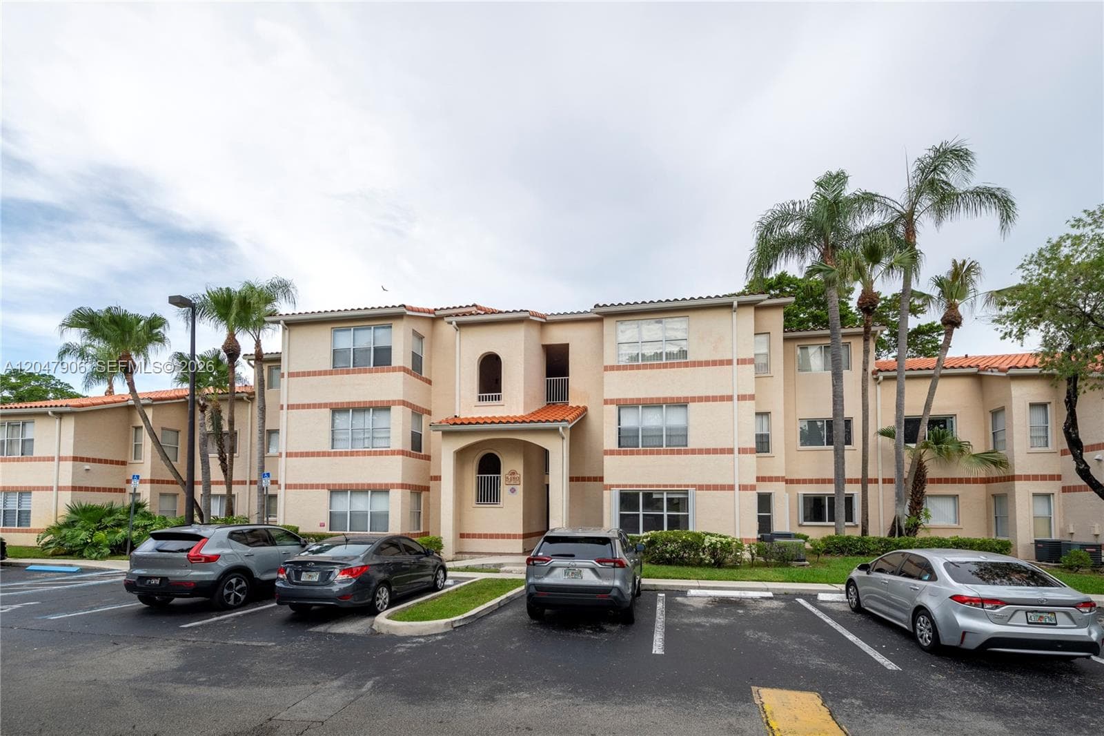 3480 N Pinewalk Dr N # 116, Margate, FL 33063 — zdjęcie 2