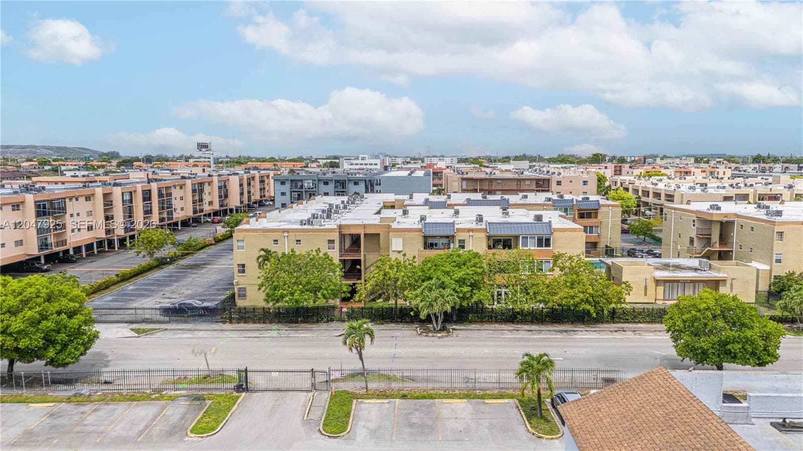 6070 W 18th Ave # 209, Hialeah, FL 33012