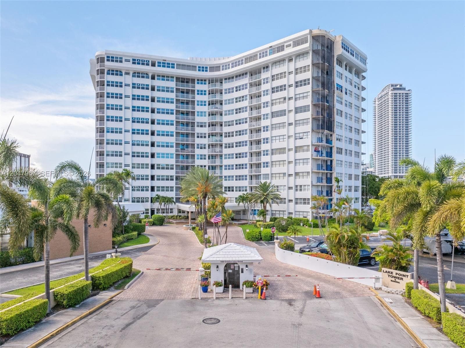 100 Golden Isles Dr # 901, Hallandale Beach, FL 33009 — zdjęcie 3