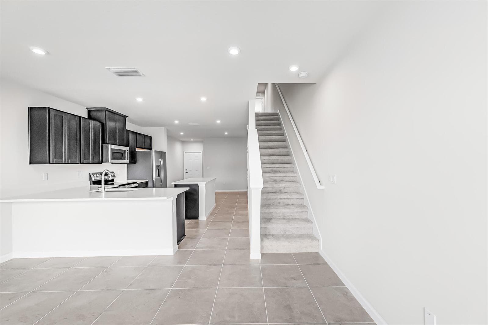 106 Savannah Lakes Boulevard, Fort Pierce, FL 34982 — zdjęcie 4