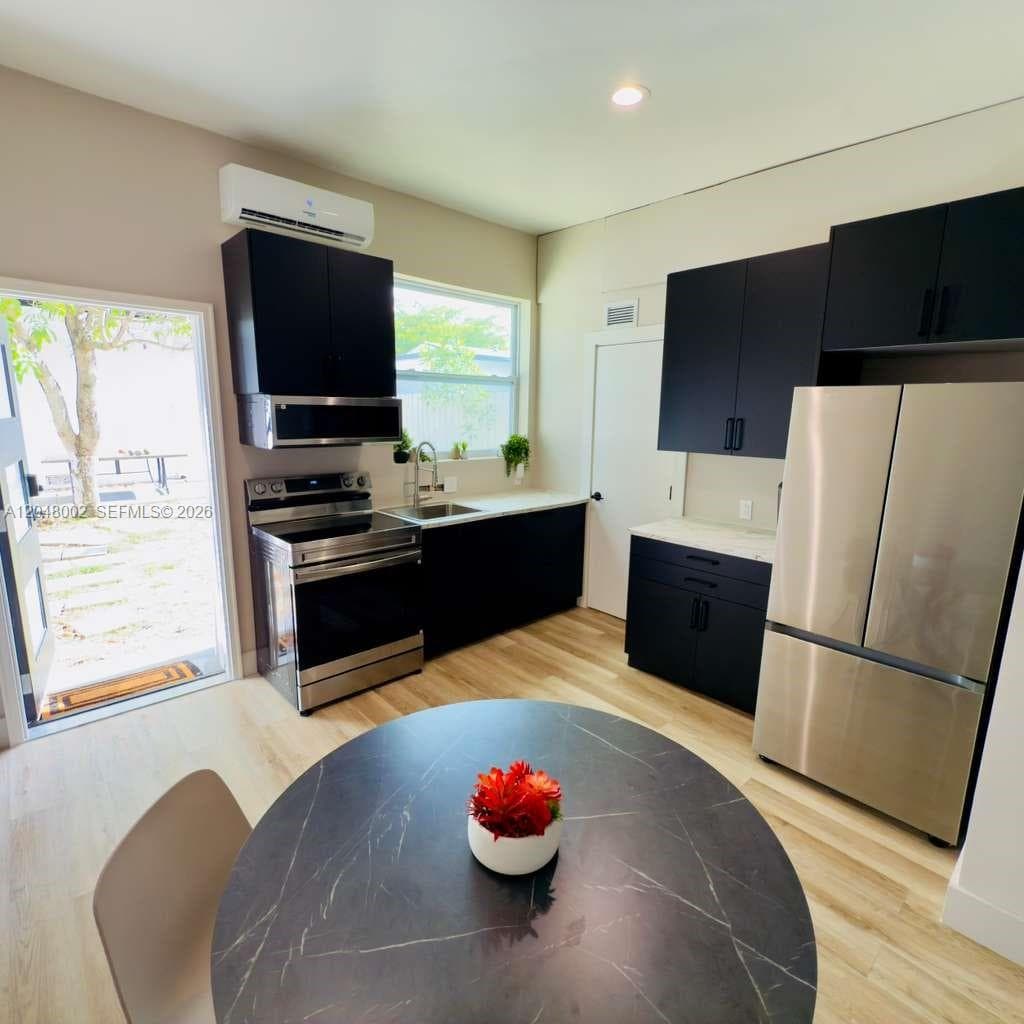 220 NW 126th St # #B, North Miami, FL 33168 — zdjęcie 4