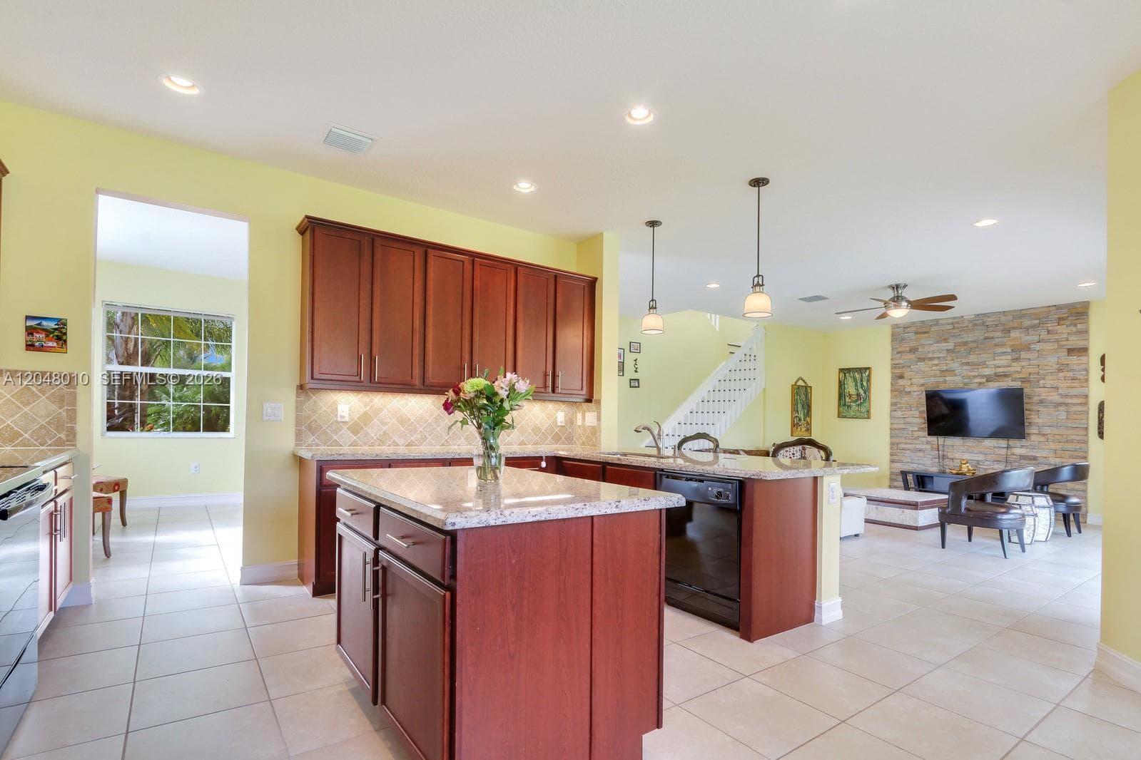 8185 Fiera Ridge Dr, Boynton Beach, FL 33473