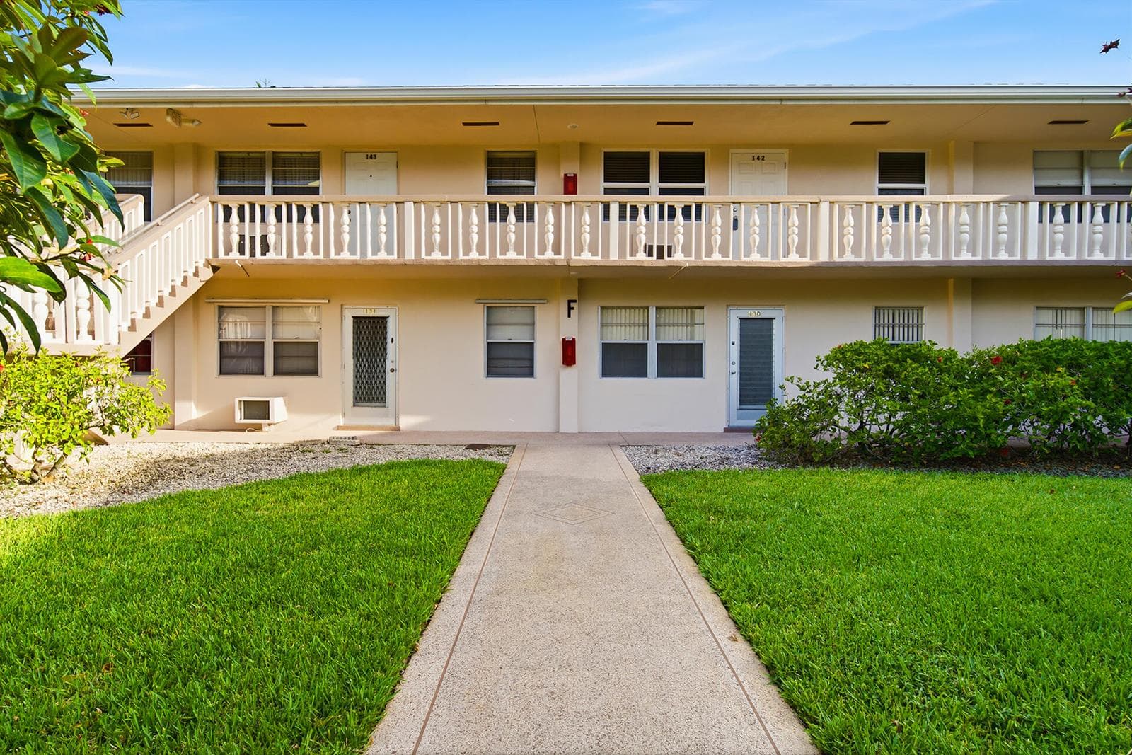 142 Norwich F, West Palm Beach, FL 33417 — zdjęcie 2