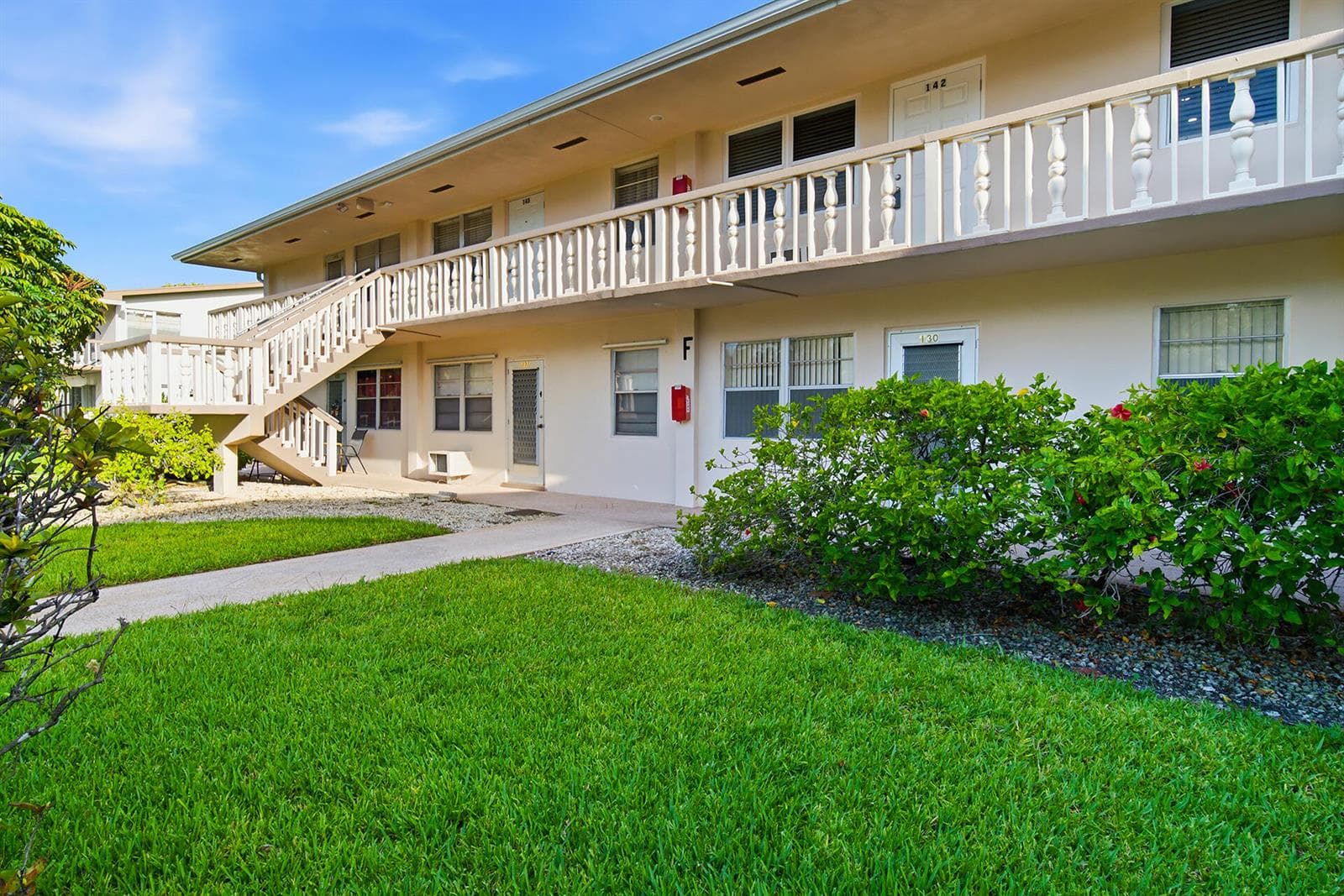 142 Norwich F, West Palm Beach, FL 33417