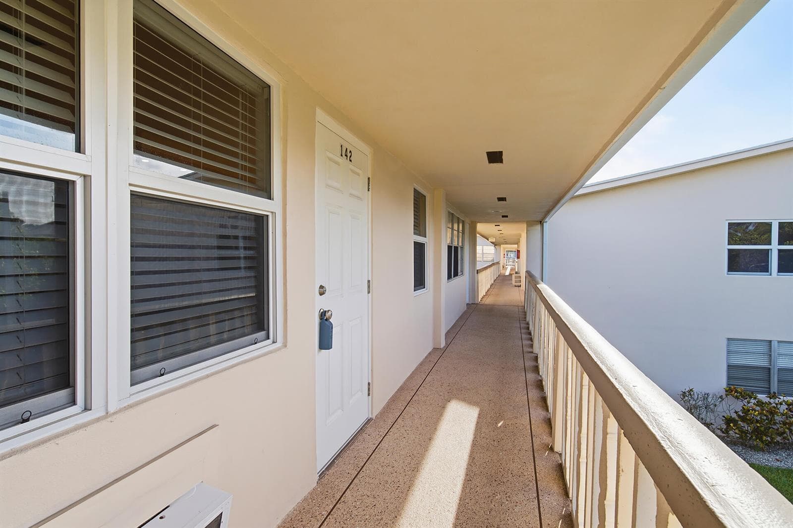 142 Norwich F, West Palm Beach, FL 33417 — zdjęcie 4