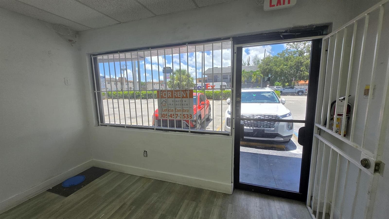 3300 E 4th Avenue # 5, Hialeah, FL 33013 — zdjęcie 3