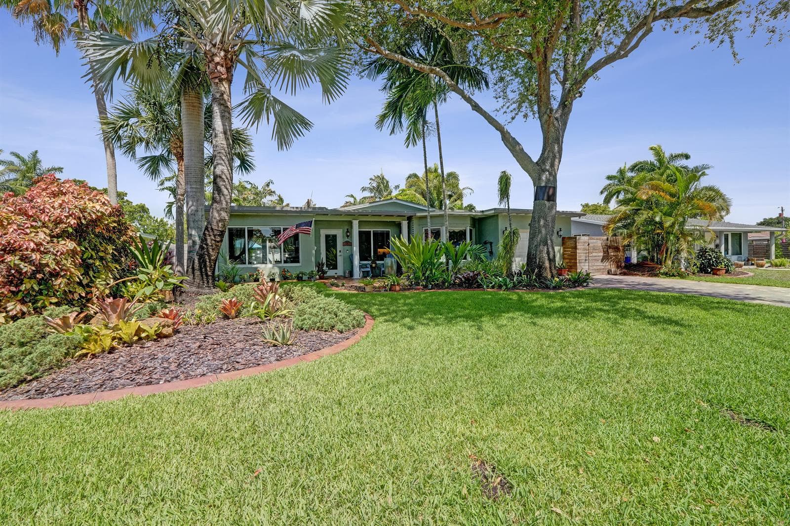 4781 NE 16th Avenue, Oakland Park, FL 33334