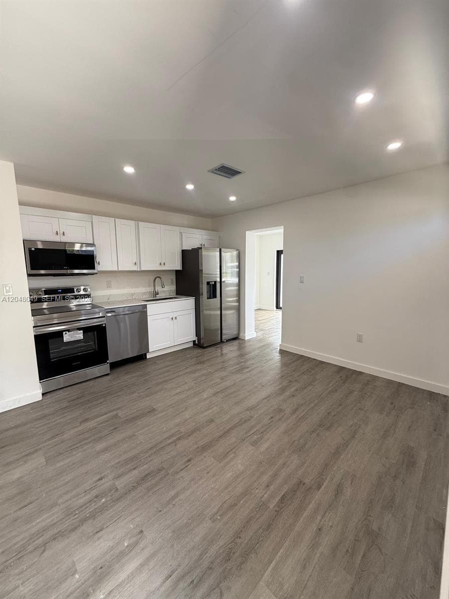 2530 NW 14th Ct, Fort Lauderdale, FL 33311 — zdjęcie 3