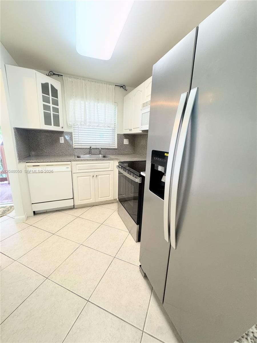 9660 Sunrise Lakes Blvd # 202, Sunrise, FL 33322 — zdjęcie 3