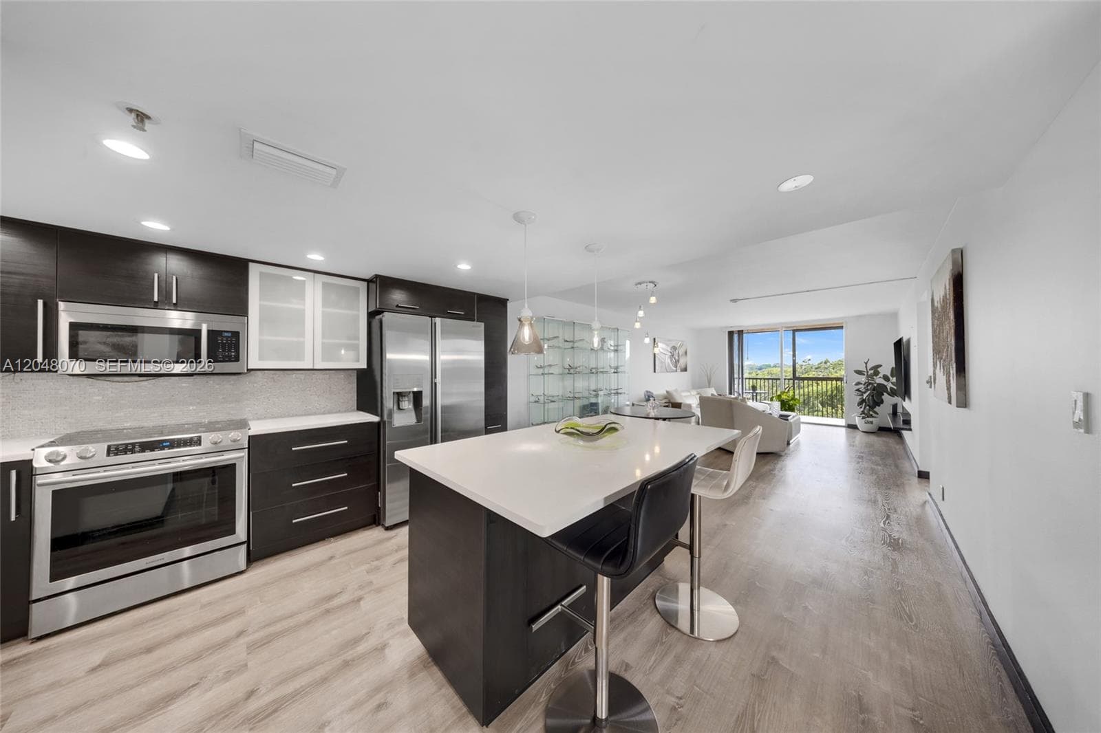 3001 W Rolling Hills Cir # 610, Davie, FL 33328