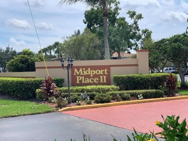 1536 SE Royal Green Circle # 104, Port St. Lucie, FL 34952