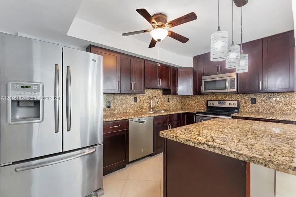 1400 NE 54th St # 102, Fort Lauderdale, FL 33334