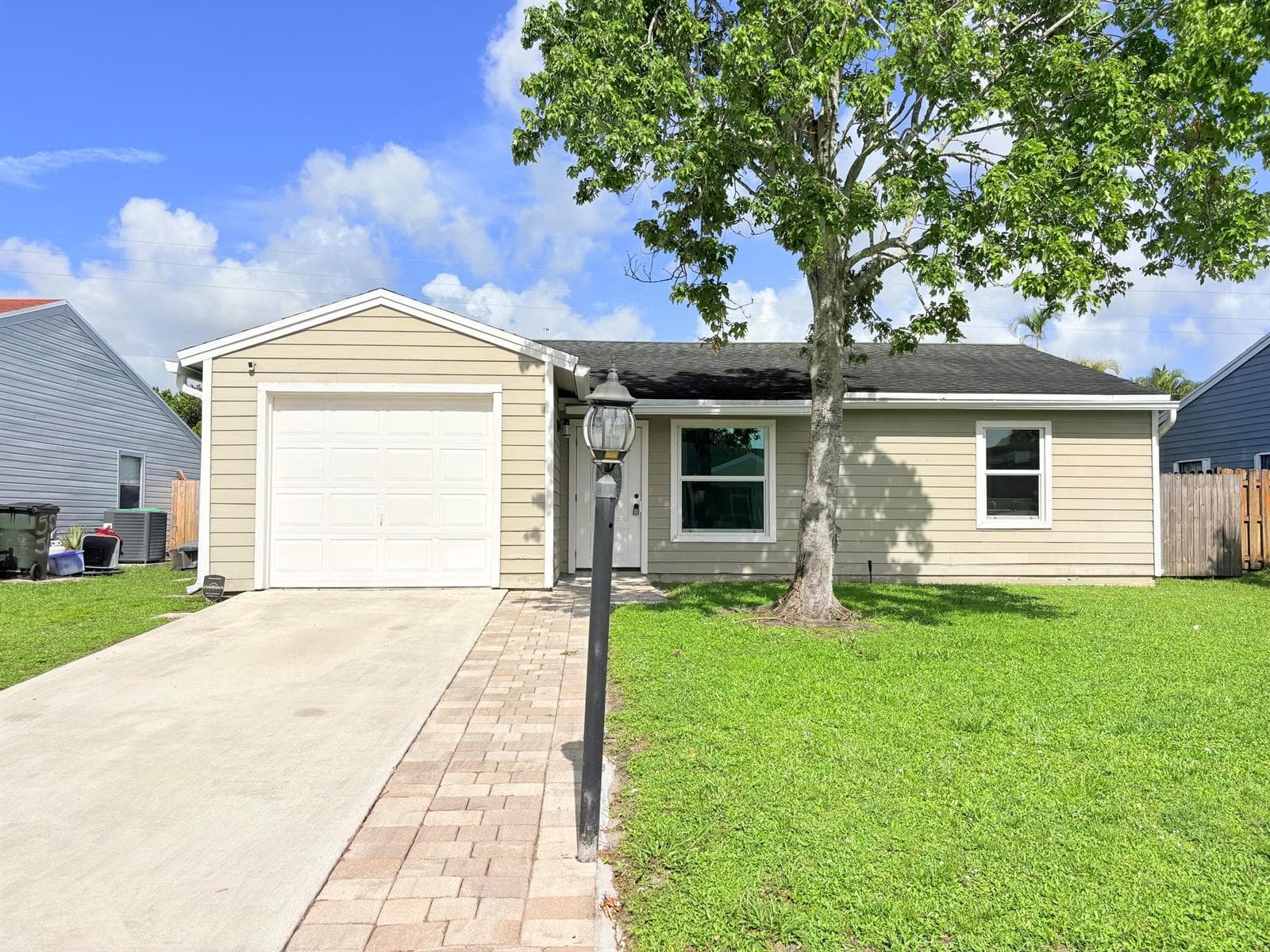 5258 Canal Circle W, Lake Worth, FL 33467 — zdjęcie 2