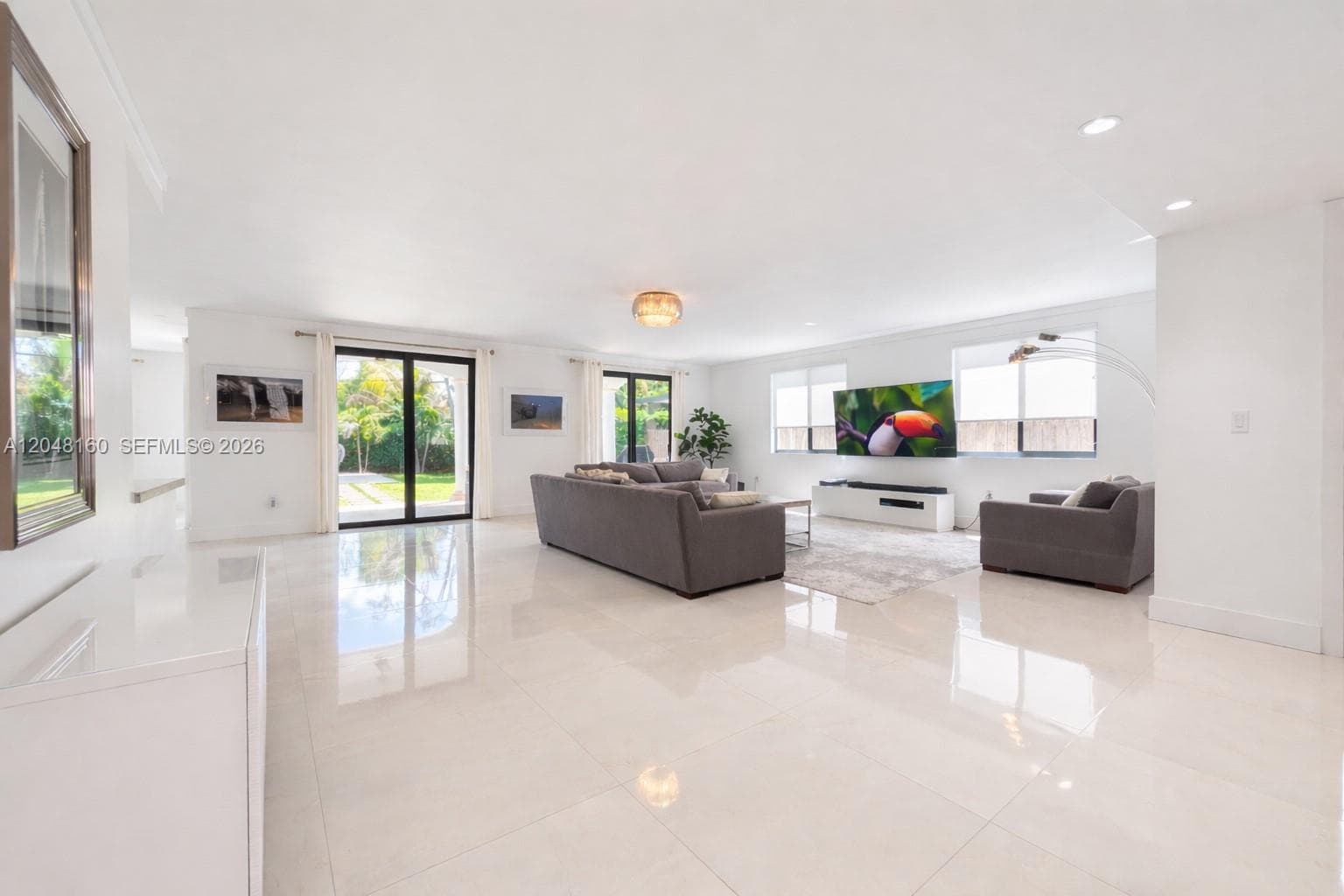 471 SW 30th Rd, Miami, FL 33129 — zdjęcie 4