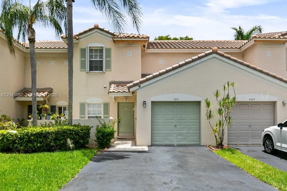 4941 SW 32nd Ter, Dania Beach, FL 33312