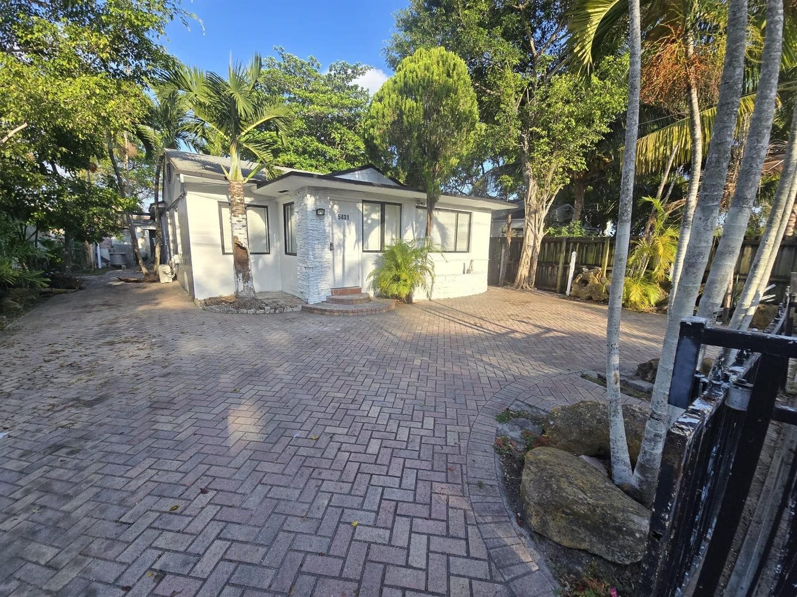 5431 NW 30th Avenue, Miami, FL 33142