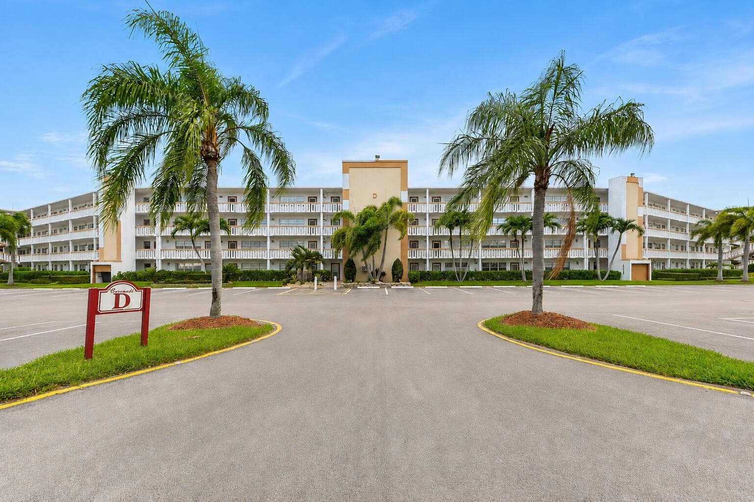 1069 Cornwall D, Boca Raton, FL 33434