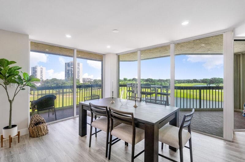 1900 Consulate Place # 406, West Palm Beach, FL 33401 — zdjęcie 4