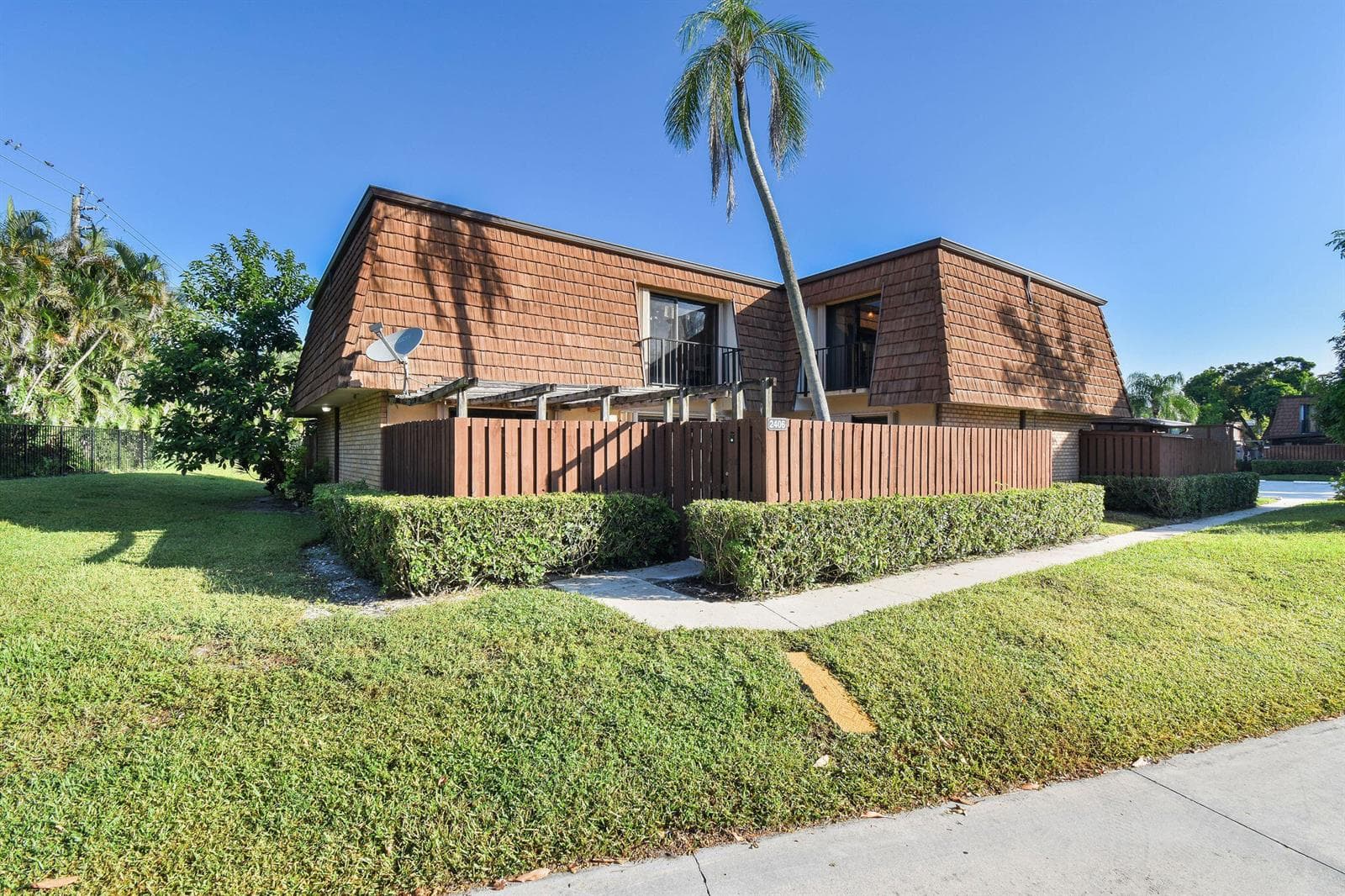 2406 24th Lane, FL 33463