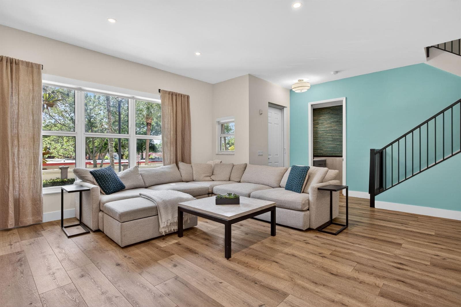 2609 NE 14th Avenue # 105, Wilton Manors, FL 33334 — zdjęcie 2