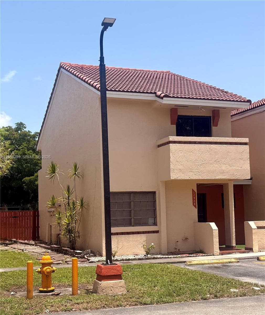 17908 NW 68th Ave # A-5, Hialeah, FL 33015 — zdjęcie 2