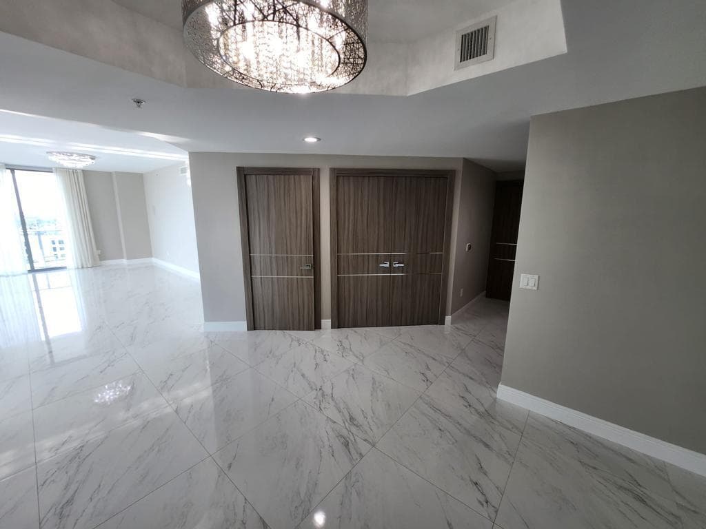 17301 Biscayne Boulevard # 1202, North Miami Beach, FL 33160 — zdjęcie 3