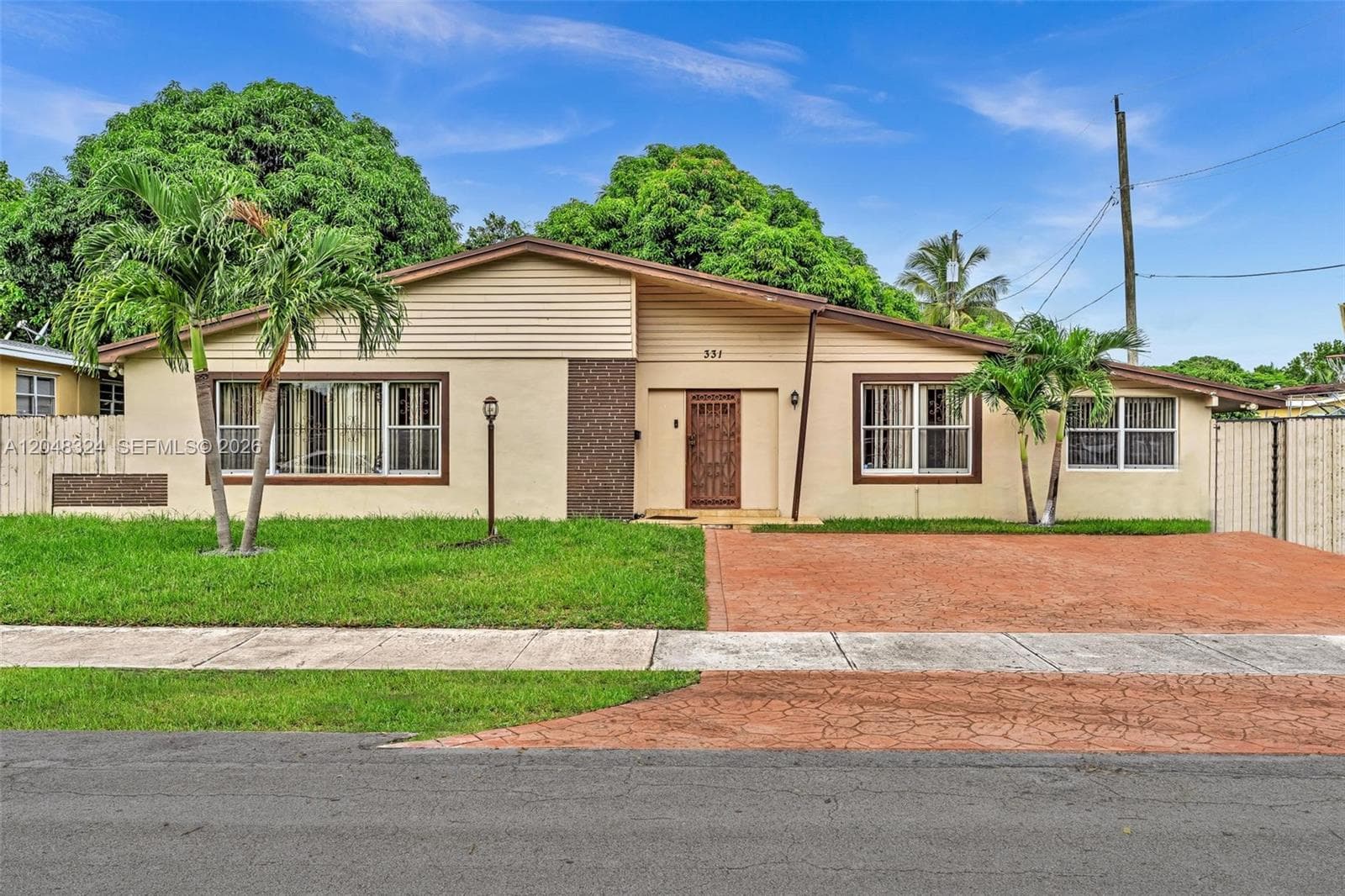 331 NE 176th St, North Miami Beach, FL 33162
