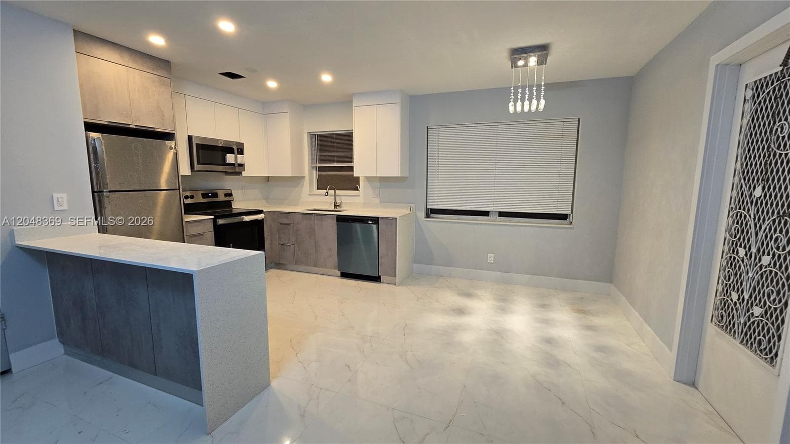 1722 Mayo St # 207, Hollywood, FL 33020 — zdjęcie 3