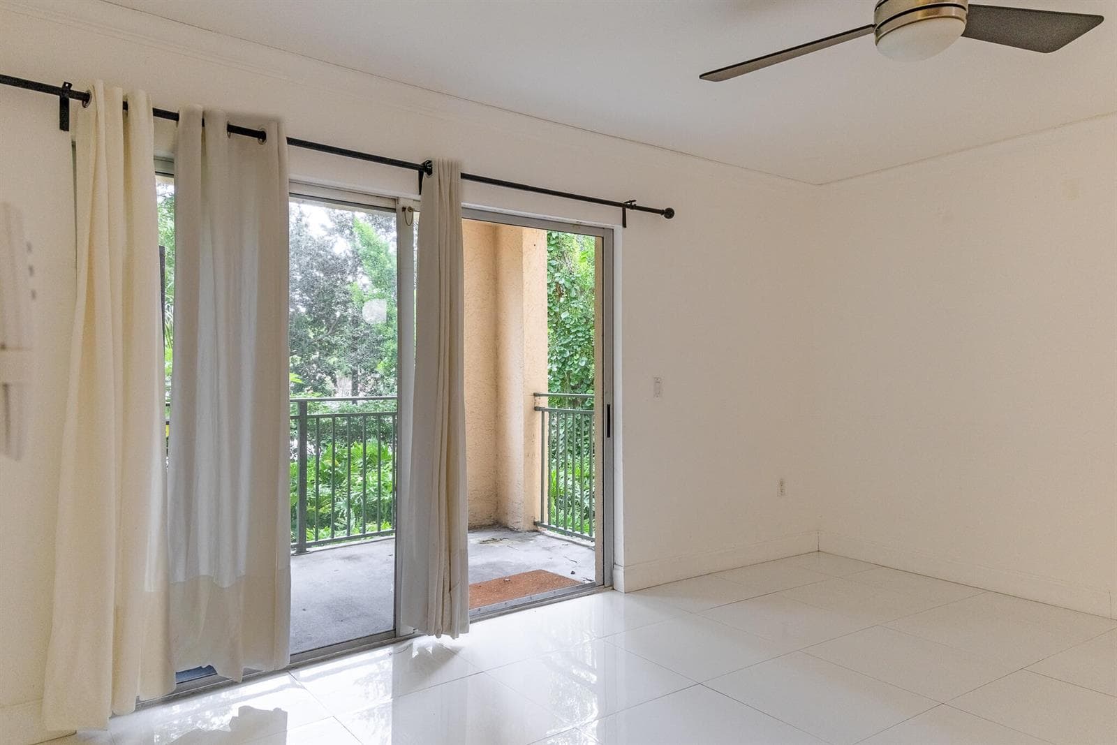 2451 E Centergate Drive # 208, Miramar, FL 33025 — zdjęcie 5