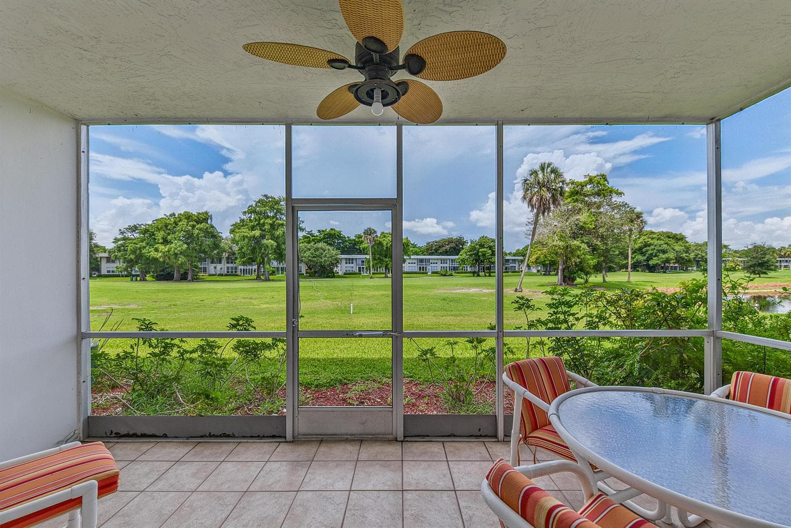 4020 W Palm Aire Drive # 106, Pompano Beach, FL 33069