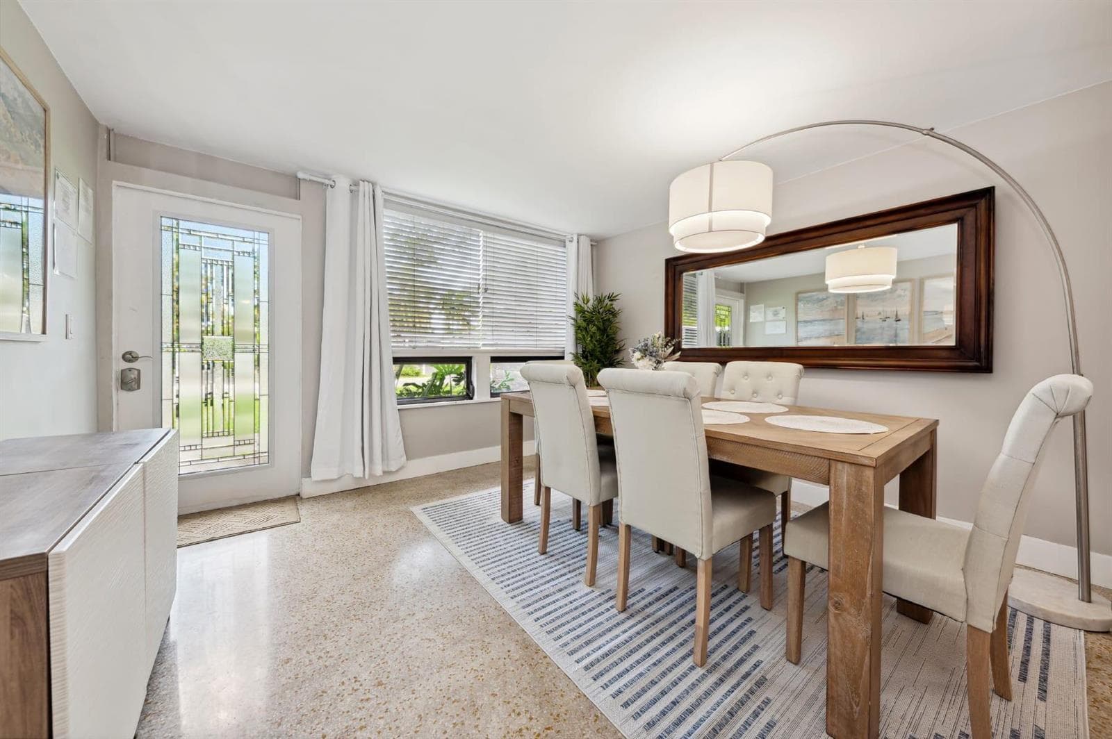 2507 NW 8th Avenue, Wilton Manors, FL 33311 — zdjęcie 2