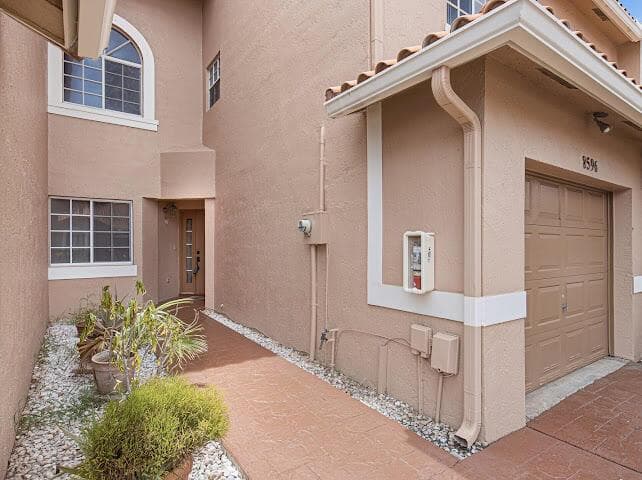8596 Jade Drive, Tamarac, FL 33321 — zdjęcie 2